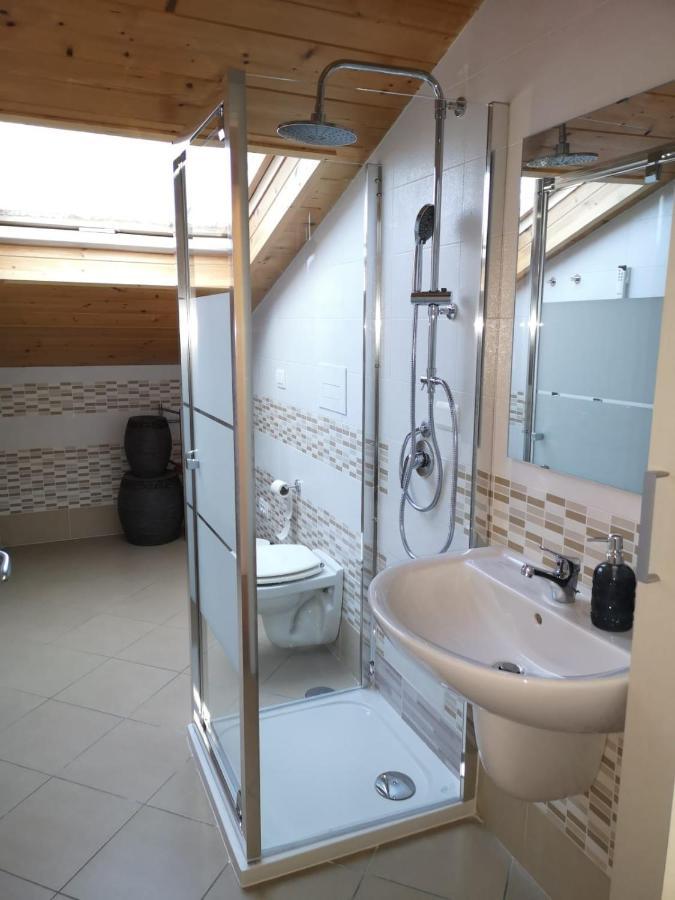 Cuore Partenopeo B&B Napoli Bagian luar foto